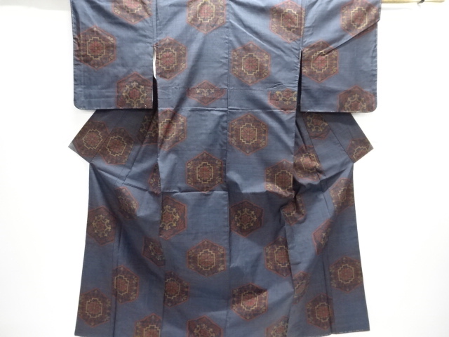 JAPANESE KIMONO / UNUSED KIMONO / SILK / DORO OSHIMA TSUMUGI / WOVEN KIKKO & FLORAL ARABESQUE